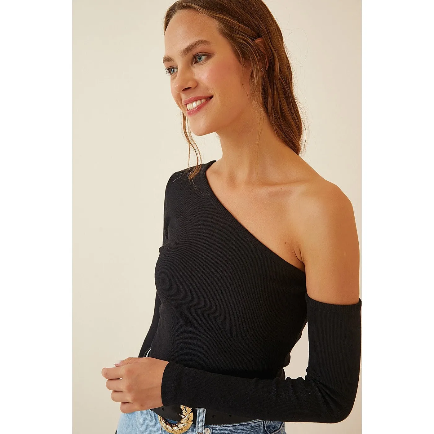 Black Open Shoulder Ribbed Knitted Blouse