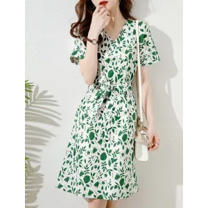 French Style Chic Cinched Waist Slimming V-Neck Dress