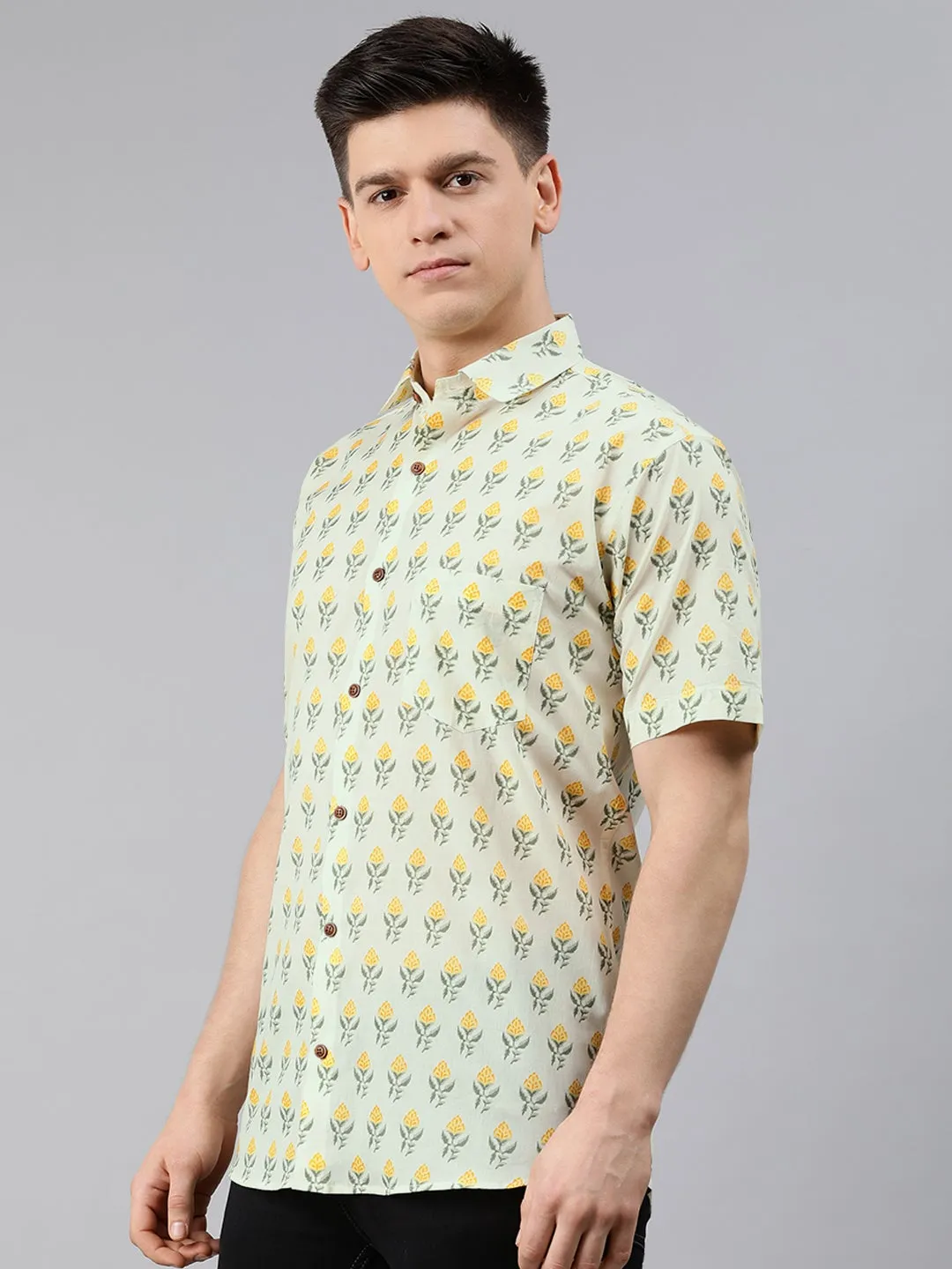 Green Cotton Short Sleeves Shirts For Men-Mmh050