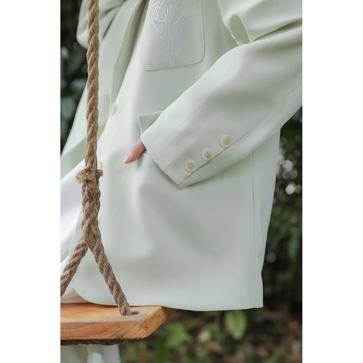 Slimming Embroidery Loose Fit Blazer