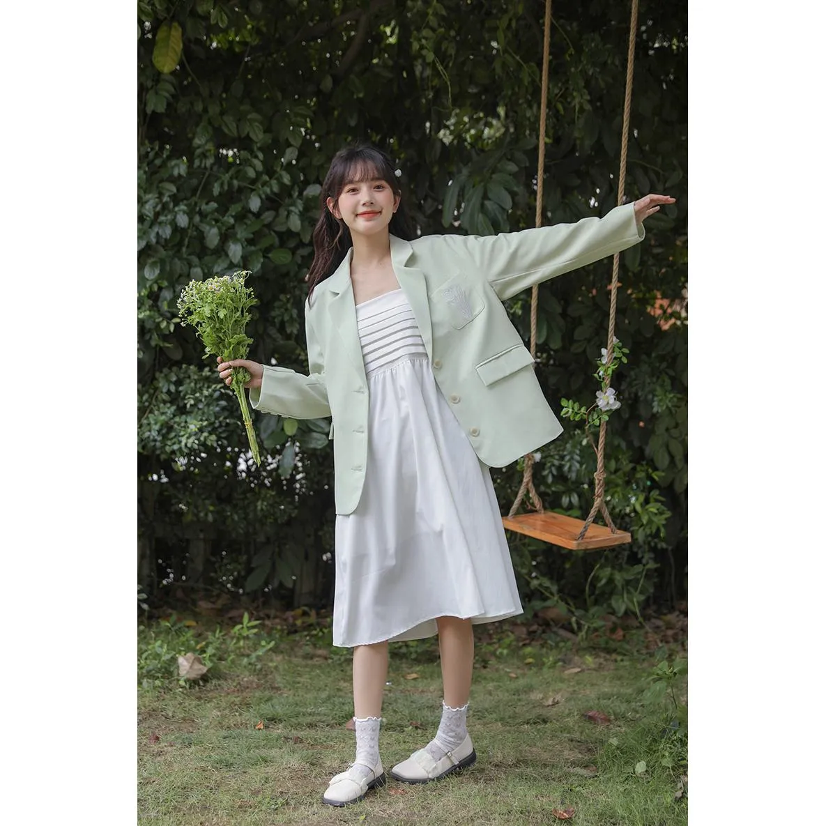 Slimming Embroidery Loose Fit Blazer