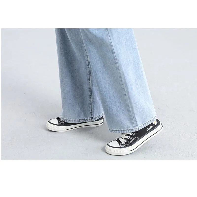 Slimming Floor-Length Draping Loose Fit Light-Colored Straight High-Waisted Jeans